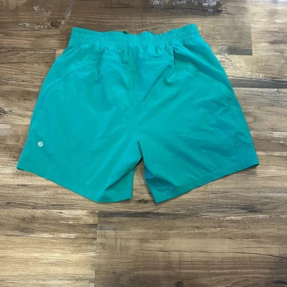 Lululemon Pace Breaker Shorts Medium - Picture 2 of 2